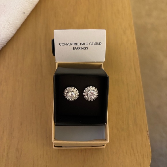 5 pairs of earrings, 1 set of 3 bracelets, 2 of the same necklace. All *NEW*!!! - Picture 5 of 13